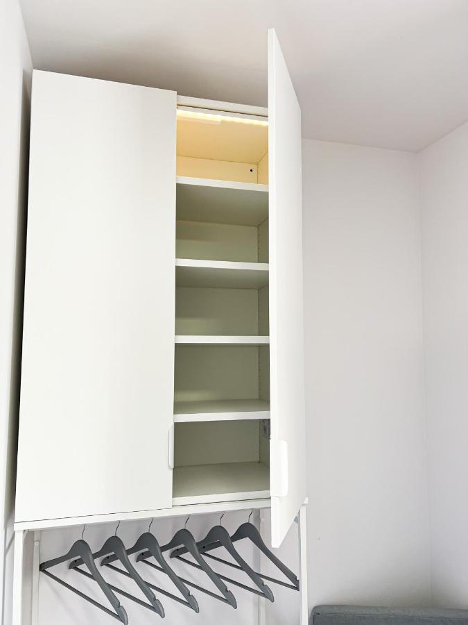 Holiday Star Apartment โตรกีร์ ภายนอก รูปภาพ