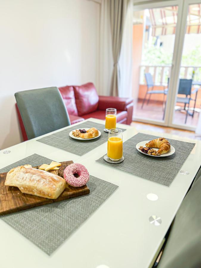 Holiday Star Apartment โตรกีร์ ภายนอก รูปภาพ